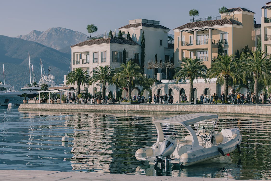 Автопутешествие по Черногории: прибрежные дороги и архитектура