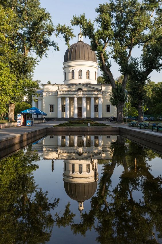 Винодельческие туры и культура Молдавии